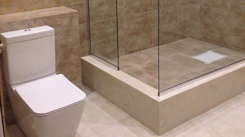 Ремонт совмещенной ванной комнаты с душем